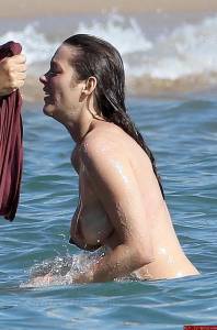 Marion Cotillard Nude, Topless Showing her Tits, Nipples, Pussy [x150]u7dm4v527y.jpg