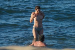 Marion-Cotillard-Nude%2C-Topless-Showing-her-Tits%2C-Nipples%2C-Pussy-%5Bx150%5D-l7dm4xrgmy.jpg