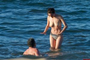 Marion Cotillard Nude, Topless Showing her Tits, Nipples, Pussy [x150]l7dm4uhjrj.jpg