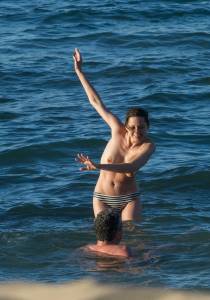 Marion Cotillard Nude, Topless Showing her Tits, Nipples, Pussy [x150]-y7dm4w7f1j.jpg