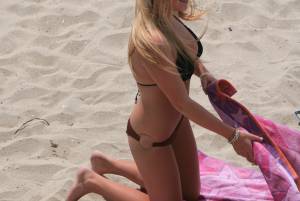 Candid Voyeur Beach And Street Girl Spy [x406]-p7drps9s2m.jpg