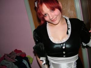 Annika as a naughty maid x146-47dswudq7t.jpg