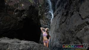 Valentina-Day-4-Waterfall-tease-n-outdoor-forest-fuck-j7dt0edaup.jpg