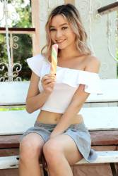 Angelina-Ash-Ice-Cream-120-pictures-6048px-s7dunh5xgw.jpg