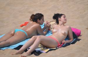 Topless Spanish Summer (72 Pics)-w7dvqqakti.jpg