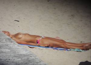 Varna Topless Beach Girls (44 Pics)-a7dvr5cwul.jpg