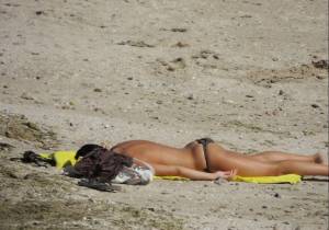 Varna-Topless-Beach-Girls-%2844-Pics%29-h7dvr5eoux.jpg