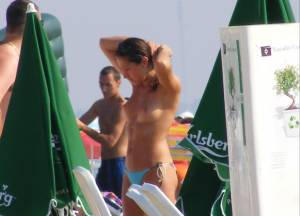 Topless-Girls-at-Mamaia-Beach-%2848-Pics%29-s7dvr8ttb2.jpg