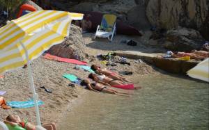 Topless Girls at the Beaches of Croatia (87 Pics)-x7dvusioew.jpg