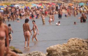 Nudists at Nessebar Beach - Bulgaria (75 Pics)-17dvujwgfh.jpg