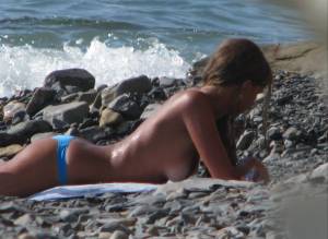 Ukrainian-Topless-Girls-%2882-Pics%29-y7dvwlszm1.jpg