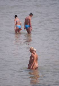 Nudists at Nessebar Beach - Bulgaria (75 Pics)-57dvu9li5a.jpg