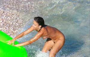 Three Nudist Girls and Green Water Floater (65 Pics)-o7dvwrq74m.jpg