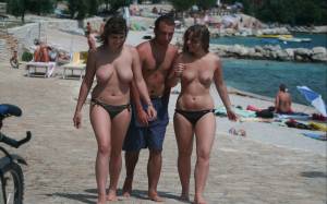 Two-Great-Pairs-of-Tits-2-%2863-Pics%29-z7dxk1jo1d.jpg