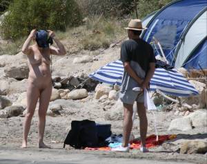 Croatian Nudist Beach (100 Pics)-r7dx5g8vih.jpg