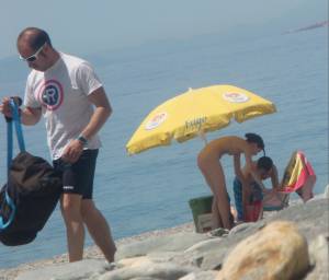 Spanish-Nudist-Beach-%28120-Pics%29-77dx9moq6l.jpg
