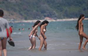 Three Girls at the Nudist Beach of Albena Resort (55 Pics)-n7dxjsn4ew.jpg
