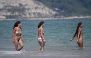 Three Girls at the Nudist Beach of Albena Resort (55 Pics)m7dxjse6du.jpg