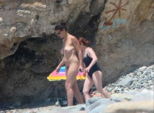 Spanish Nudist Beach (120 Pics)-x7dx9pe65v.jpg