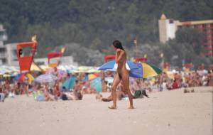 Three Girls at the Nudist Beach of Albena Resort (55 Pics)37dxjtcwon.jpg