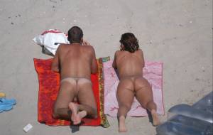 Varna Nudist Couple (75 Pics)-h7eaqr3fqb.jpg