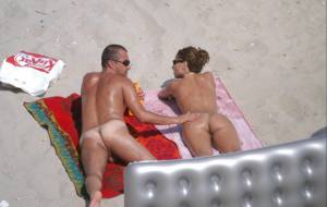 Varna Nudist Couple (75 Pics)-f7eaqq42is.jpg