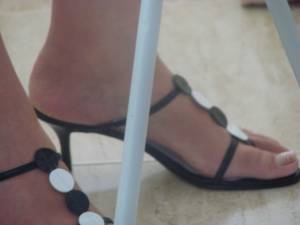 My Wifes Feet [x58]-m7ebawf2fw.jpg