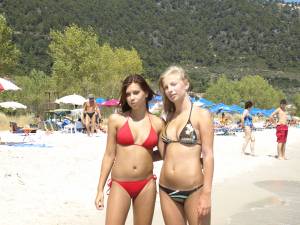 Bikini-Pics-Greece-Vacation-27ecm36rya.jpg
