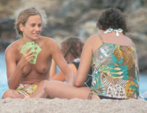 Beach Candid Voyeur Spy of Teens on Nude Beach [x91]-m7eedv8gmx.jpg