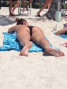 Spied on the beach - Key West girls [x27]-u7ee3crwul.jpg