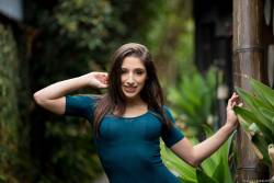Abella Danger The Housewife The Hitchhiker 202x 2495x1663-h7ehwmngs7.jpg