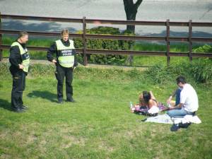 Spying-Couple-Having-Sex-Getting-Caught-By-Police-b7ehf0oajg.jpg