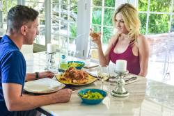 Blake Morgan Romantic Family Dinner - 172x -47e3f0p3pn.jpg