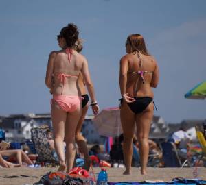 Young Teen Bikini Spy Beach [x18]-27e4nqdbtx.jpg