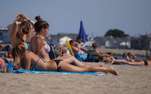 Young Teen Bikini Spy Beach [x18]-l7e4nqb2pv.jpg