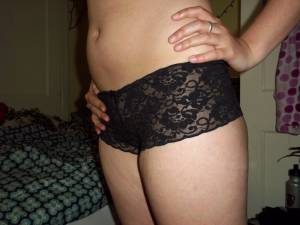 Im buying this girls used panties (18pics)-b7e70t4av3.jpg