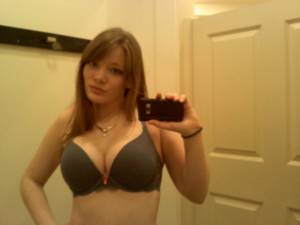 Young Girlfriend Big Tits Selfies [x84]l7e9ut34sq.jpg