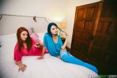 Lacy Lennon & Jewelz Blu - Super Hot Stepsister Thots-m7er54x45r.jpg
