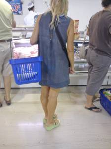 Various Upskirts candids shorts and downblouses [x255]-s7enopwgds.jpg