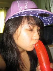 Asian Selfies with Toys [x145]-h7etpln0y1.jpg