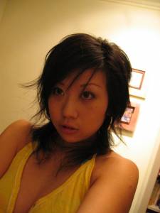 Asian Girlfriend Posing [x397]-47ewsp3uxx.jpg
