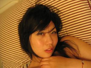 Asian Girlfriend Posing [x397]-z7ewspswu4.jpg