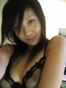 Asian-Girlfriend-Posing-%5Bx397%5D-x7ewsstmp2.jpg