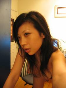 Asian Girlfriend Posing [x397]-37ewstr64o.jpg