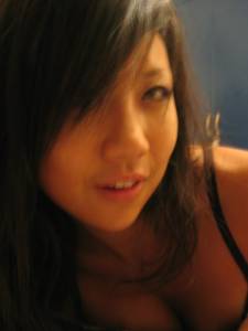 Asian Girlfriend Posing [x397]-x7ewtbc1ah.jpg