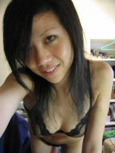Asian Girlfriend Posing [x397]-z7ewssxirn.jpg