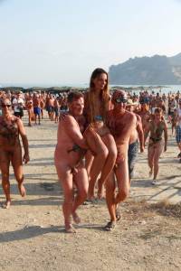 Nudist Beach Party [x52]p7fbcxk6x0.jpg