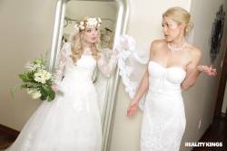 Lexi Lore Kit Mercer Two Brides One Groom (x183) 2000x3000s7fdx9qerz.jpg