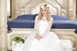 Lexi-Lore-Kit-Mercer-Two-Brides-One-Groom-%28x183%29-2000x3000-q7fdx83abj.jpg