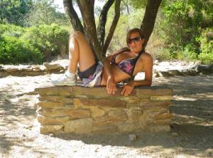 French-Girlfriend-With-No-Panties-On-Vacation-%2897-Pics%29-77fd7jdgjd.jpg